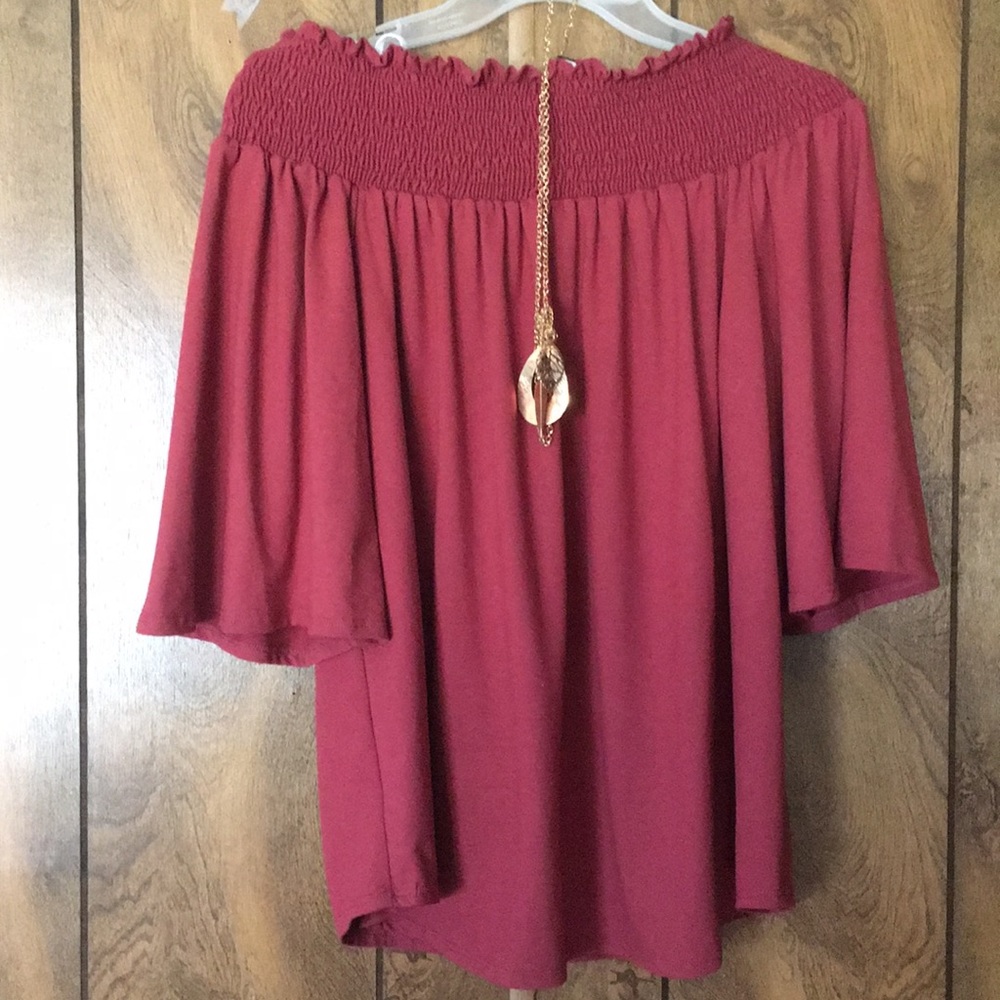 Off the shoulder gorgeous shirt